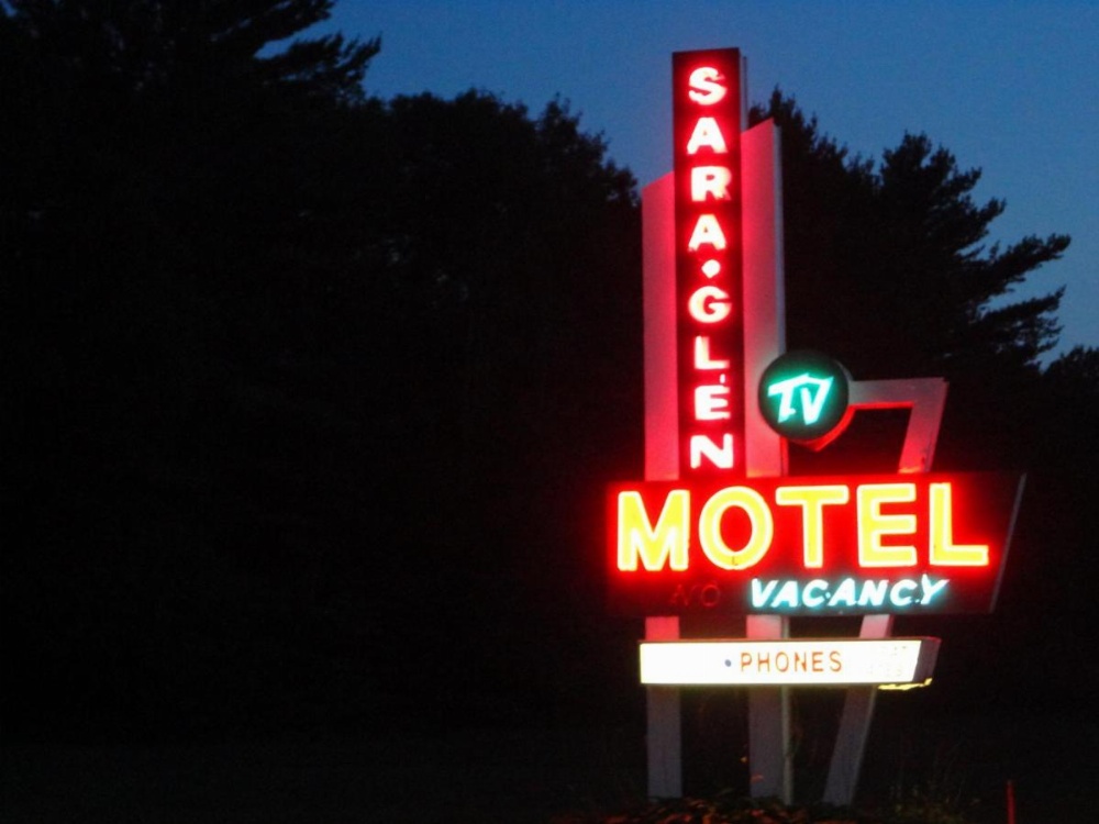 Sara Glen Motel - Saratoga Springs-Glens Falls Image 16