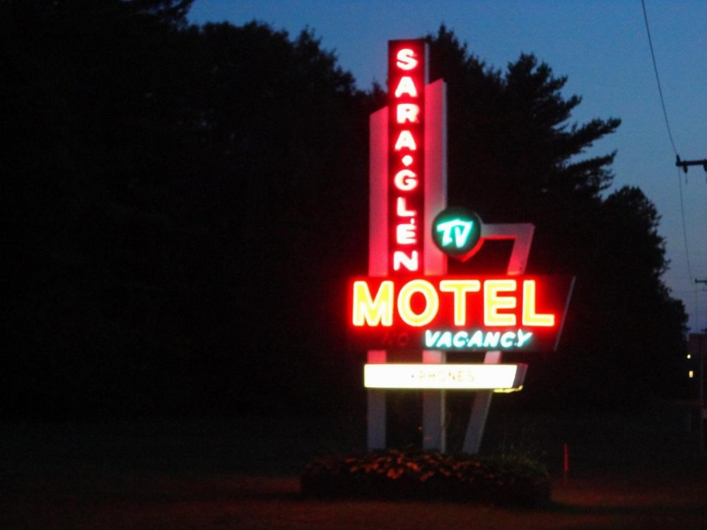 Sara Glen Motel - Saratoga Springs-Glens Falls Image 17