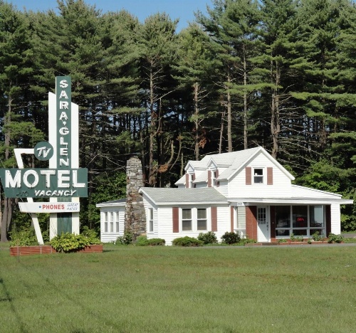 Sara Glen Motel - Saratoga Springs-Glens Falls image 18