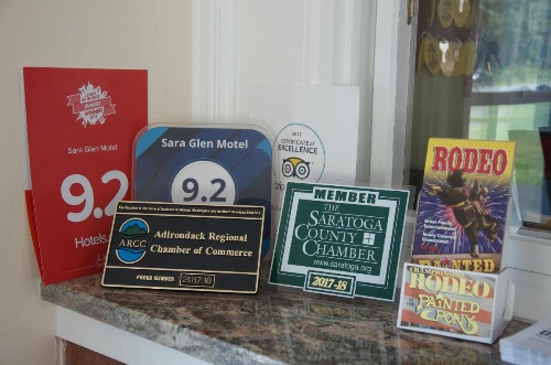 Sara Glen Motel - Saratoga Springs-Glens Falls image 35