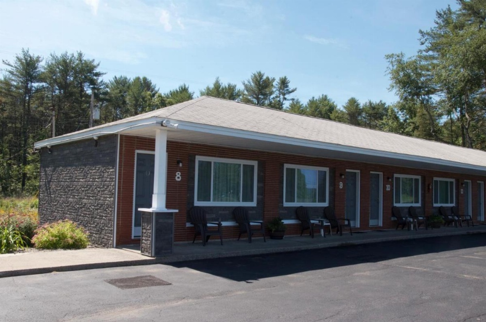 Sara Glen Motel - Saratoga Springs-Glens Falls Image 40