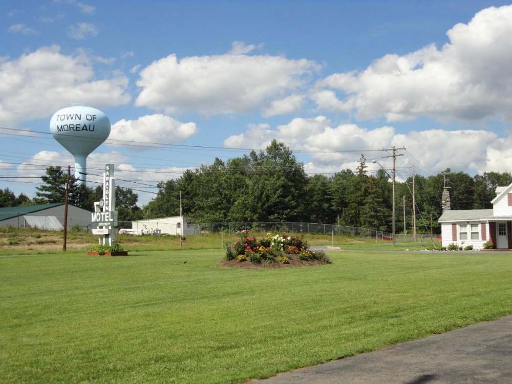 Sara Glen Motel - Saratoga Springs-Glens Falls